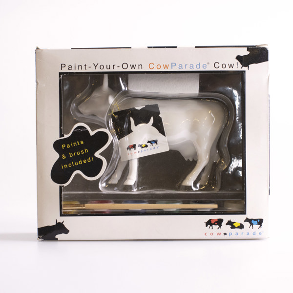 Figurin, Cow Parade, "Paint-your-own Cowparade cow", med originalask_24691a_8db51f9c93447f3_lg.jpeg