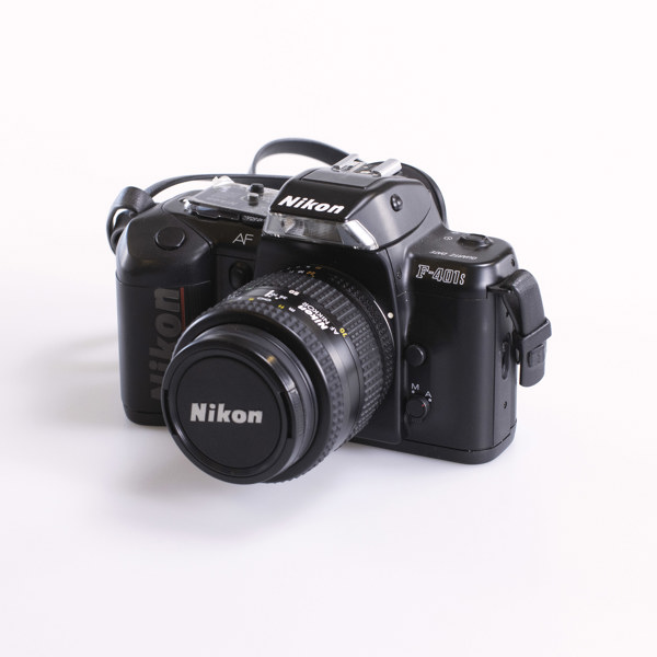 Kamera, Nikon F-401S, 35-70 mm, med väska_24747b_8db5202d26894bb_lg.jpeg
