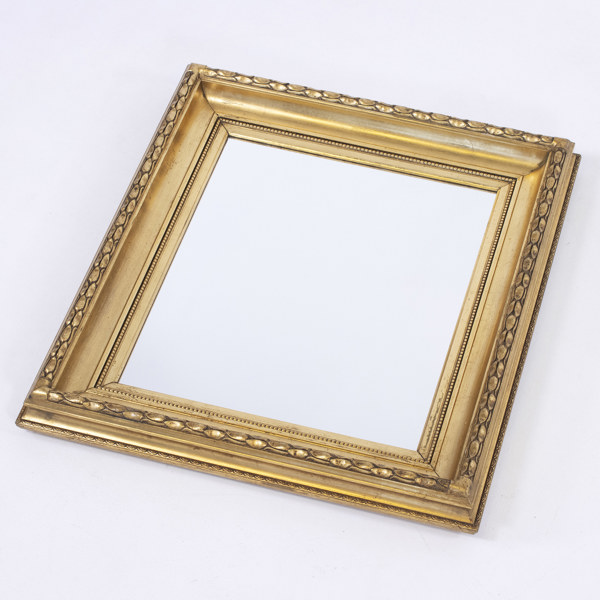 Spegel, rektangulär, förgylld ram, 68x77 cm_24803a_8db52dbf08bbed2_lg.jpeg