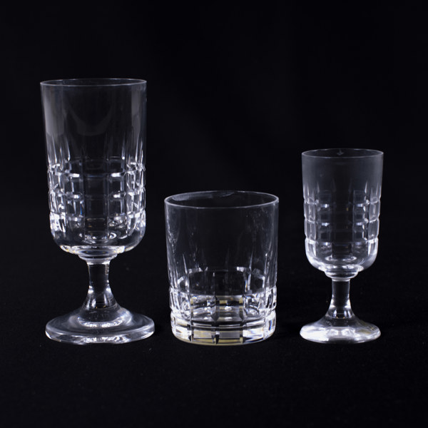 Vicke Lindstrand, glasservis, 52 delar, "City", Kosta_28526a_8dbe37ad357fcf0_lg.jpeg