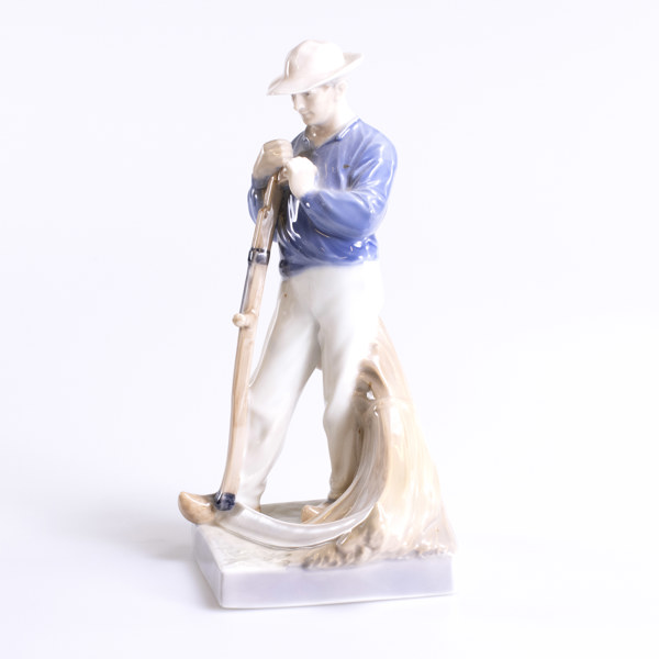 Figurin, porslin, 685, Royal Copenhagen, Danmark_28547a_8dbe06247025ed7_lg.jpeg