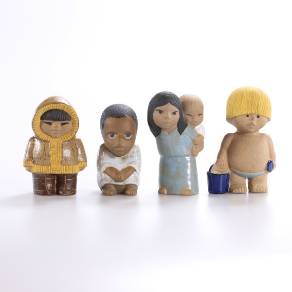 Lisa Larson, figuriner, "Världens barn", Gustavsberg_29910a_8dc1f2594396048_lg.jpeg
